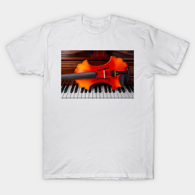 Lovely Baroque Violin On Piano Keys T-Shirt by photogarry